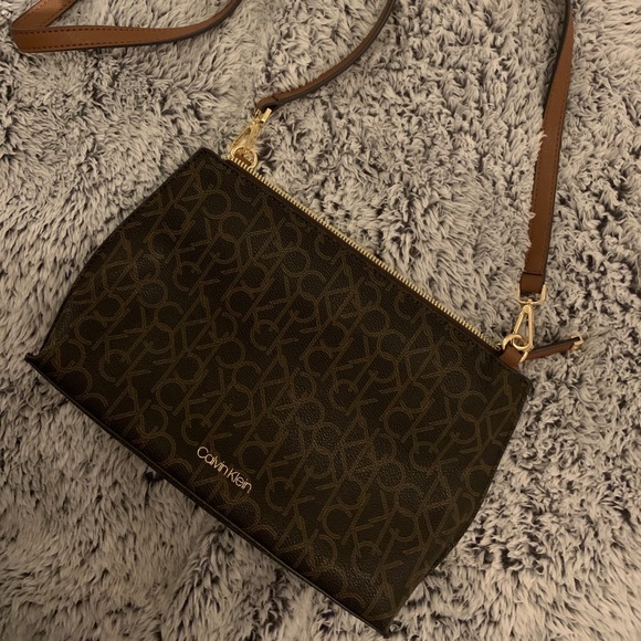 Calvin Klein Purse - Picture 1 of 4